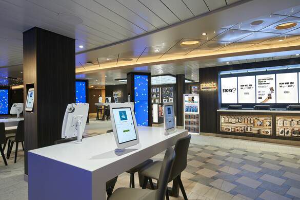 Carnival Mardi Gras & Celebrity - Pixels, Credit. Rick Diaz.jpg